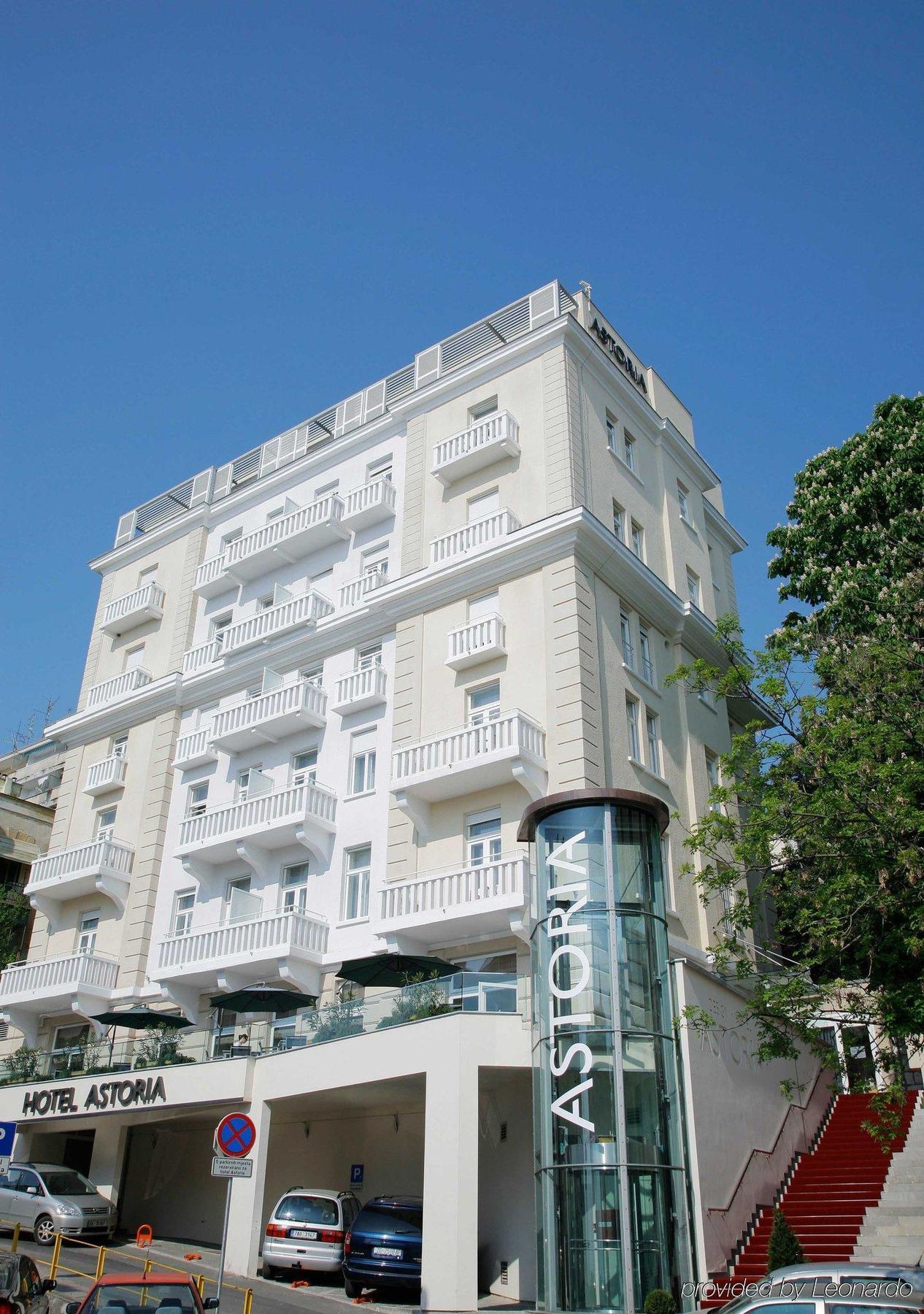 Hotel Astoria 4*